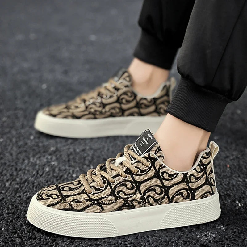 CARLDROSS Canvas Low-Top Sneaker